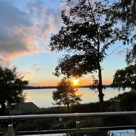 In Klingberg Mit Seeblick By Interhome * شاربوتس