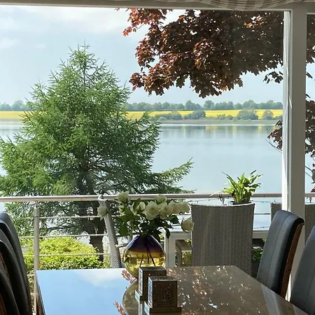 بيت للعطل In Klingberg Mit Seeblick By Interhome