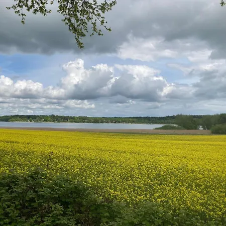 In Klingberg Mit Seeblick By Interhome شاربوتس